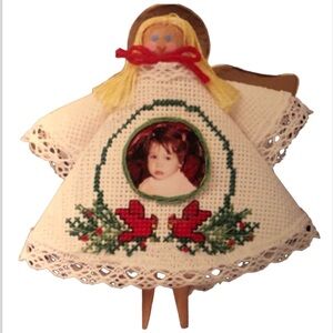 CROSS STITCH KIT CLOTHESPIN ANGEL ORNAMENT PHOTO